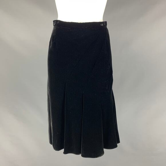 DOLCE & GABBANA Size 4 Black Viscose & Silk Solid Pleated Skirt - Picture 1 of 5